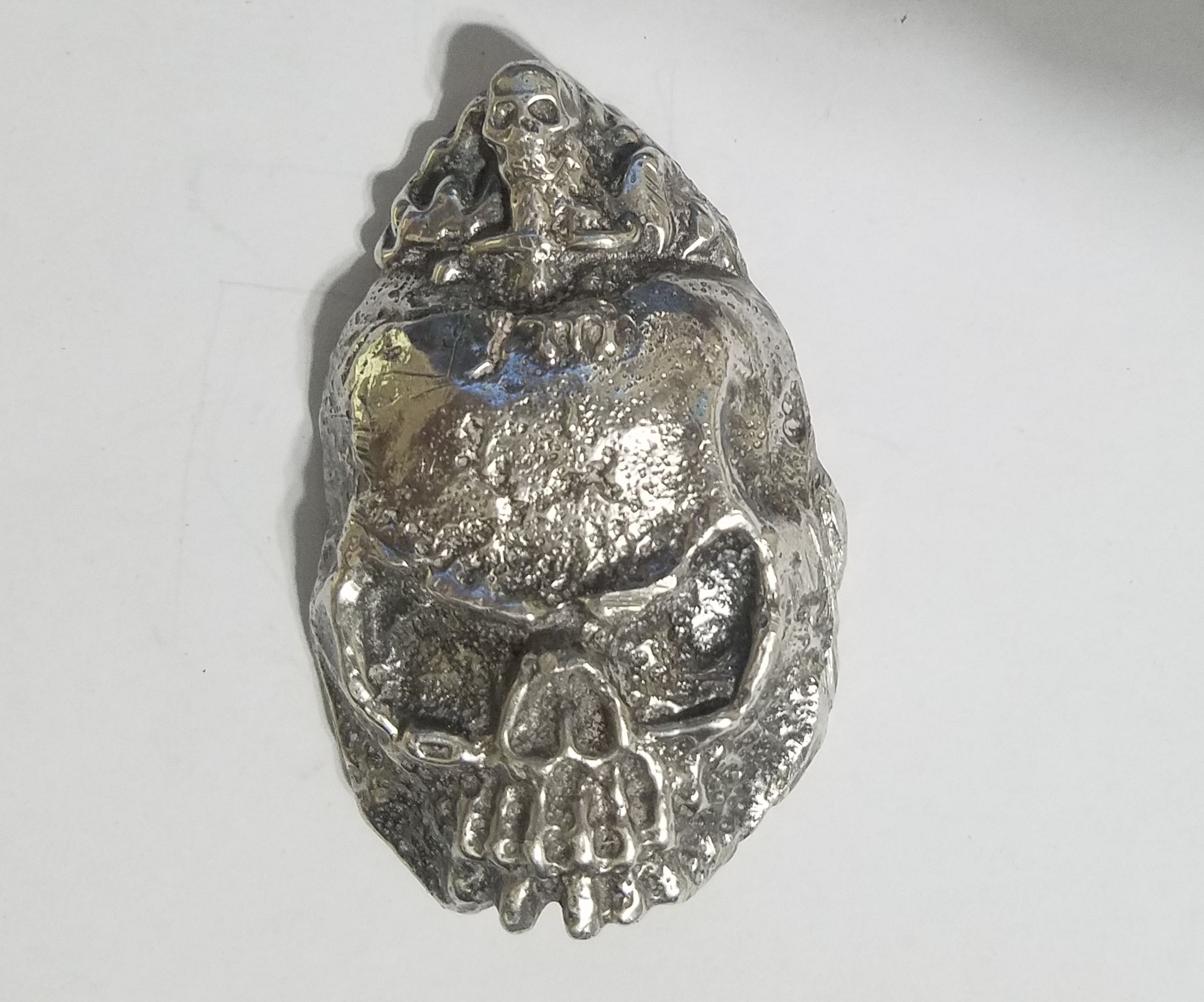 10.24 OZT Stabbed Skull Head